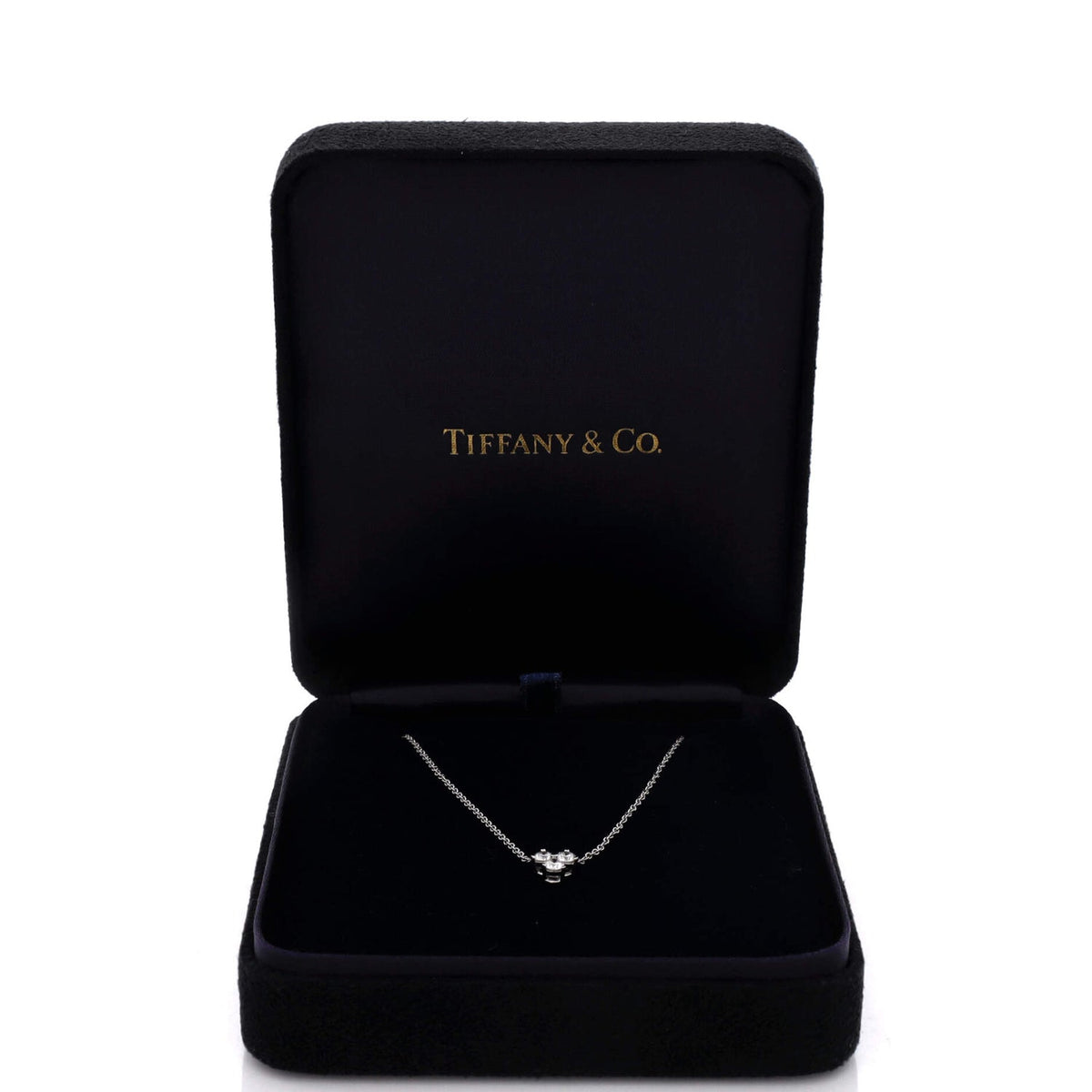 Aria Pendant Necklace Platinum and Diamonds