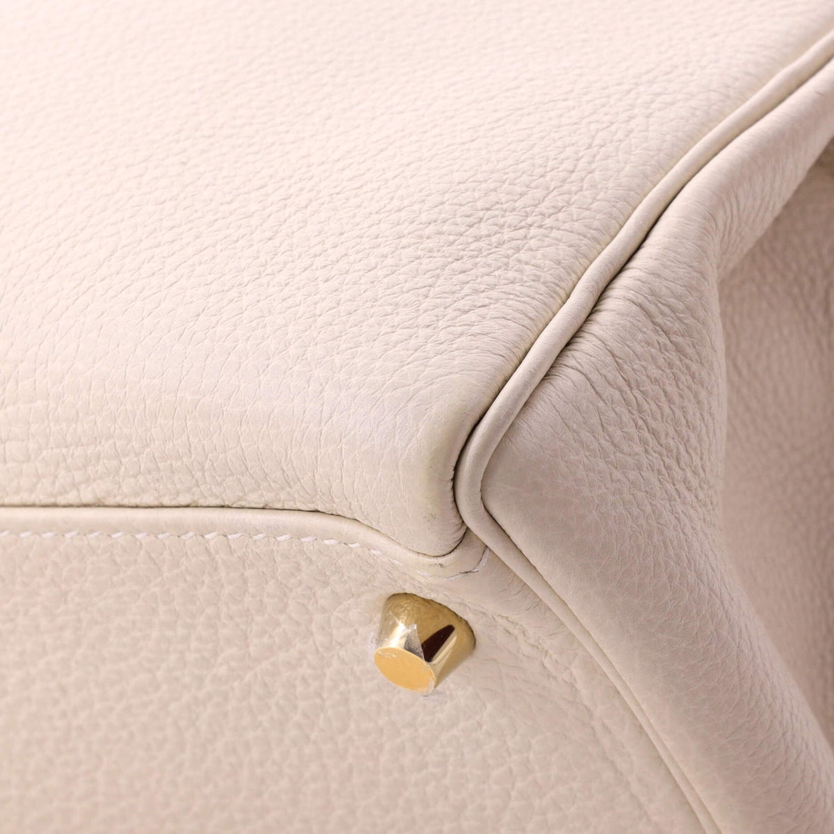 Kelly Handbag Light Togo with Gold Hardware 28